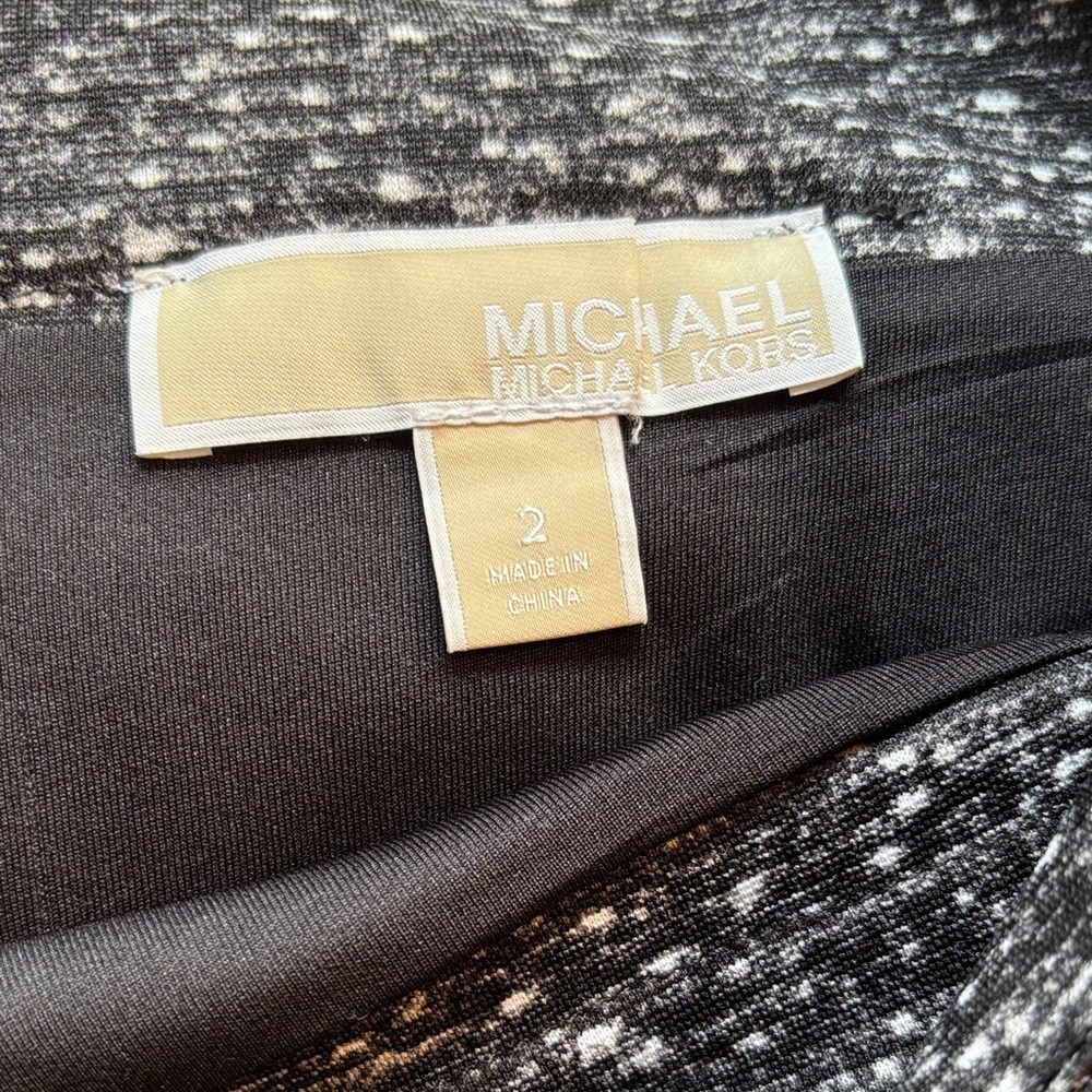 Michael Kors Black and White Stretch Pencil Skirt Size 2 - Picture 4 of 7